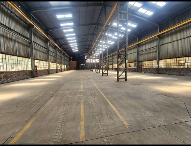 2,400M² WAREHOUSE TO LET IN WADEVILLE